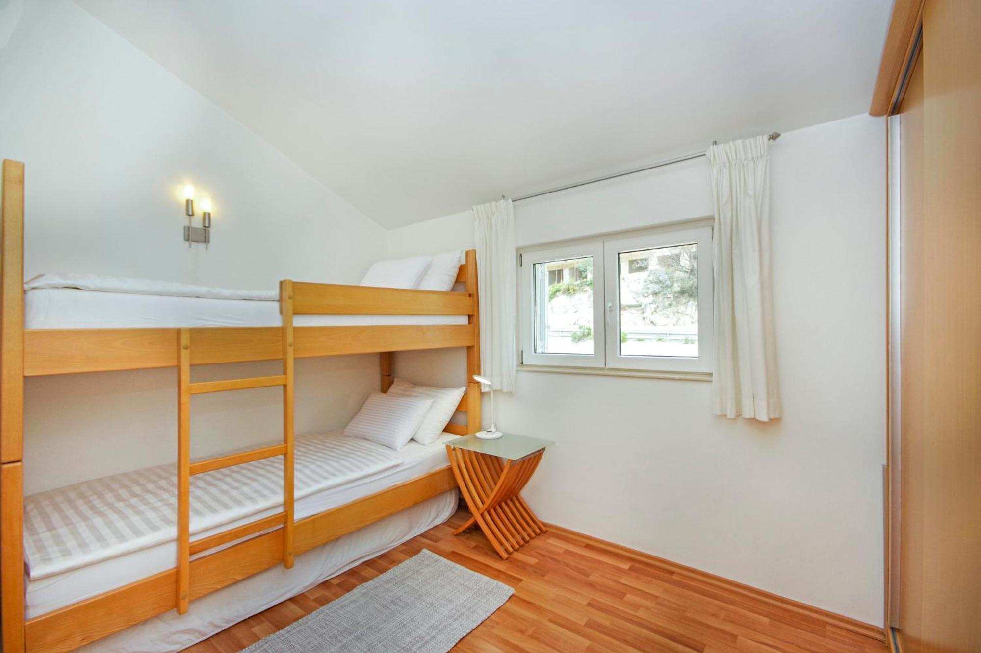 Apartment Neva